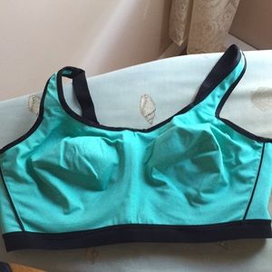 Sports bra 38DDD